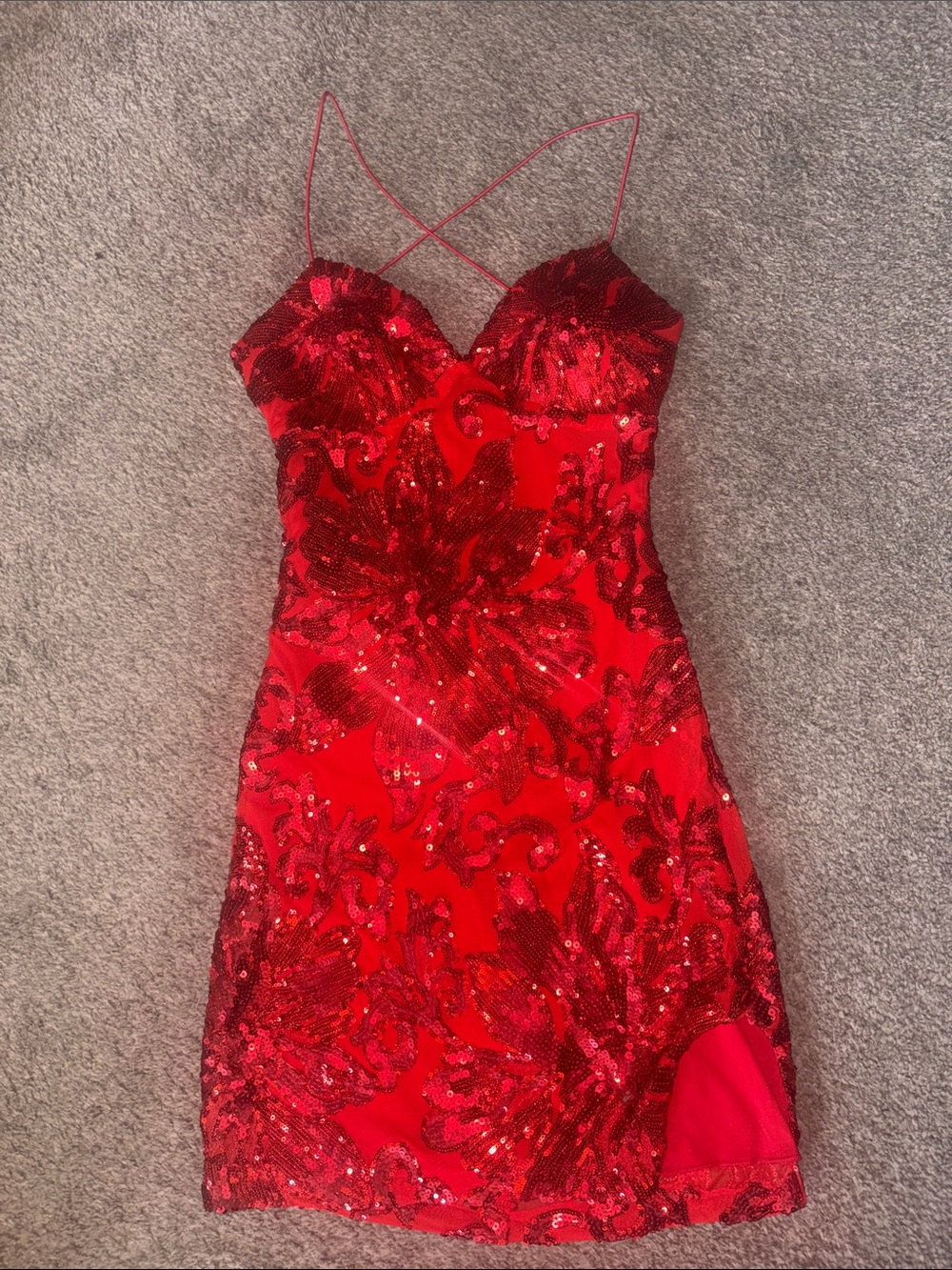 B Darlin Red Sequin Mini Dress with Spaghetti Straps
-size says 5/6 fits like 2